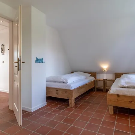 Reetdachhaus Strandleben Reetdachhaus Strandleben 度假居 圣彼得奥尔丁