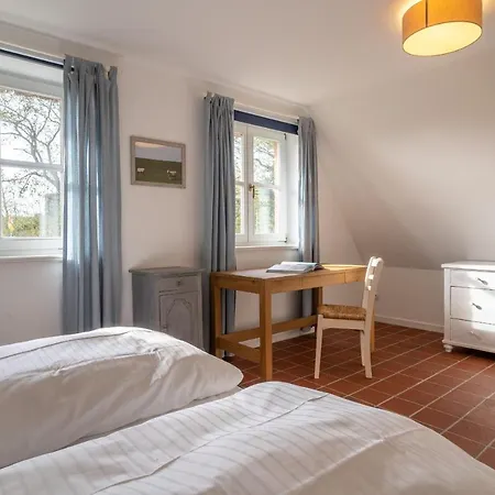 Reetdachhaus Strandleben Reetdachhaus Strandleben Сasa de vacaciones *